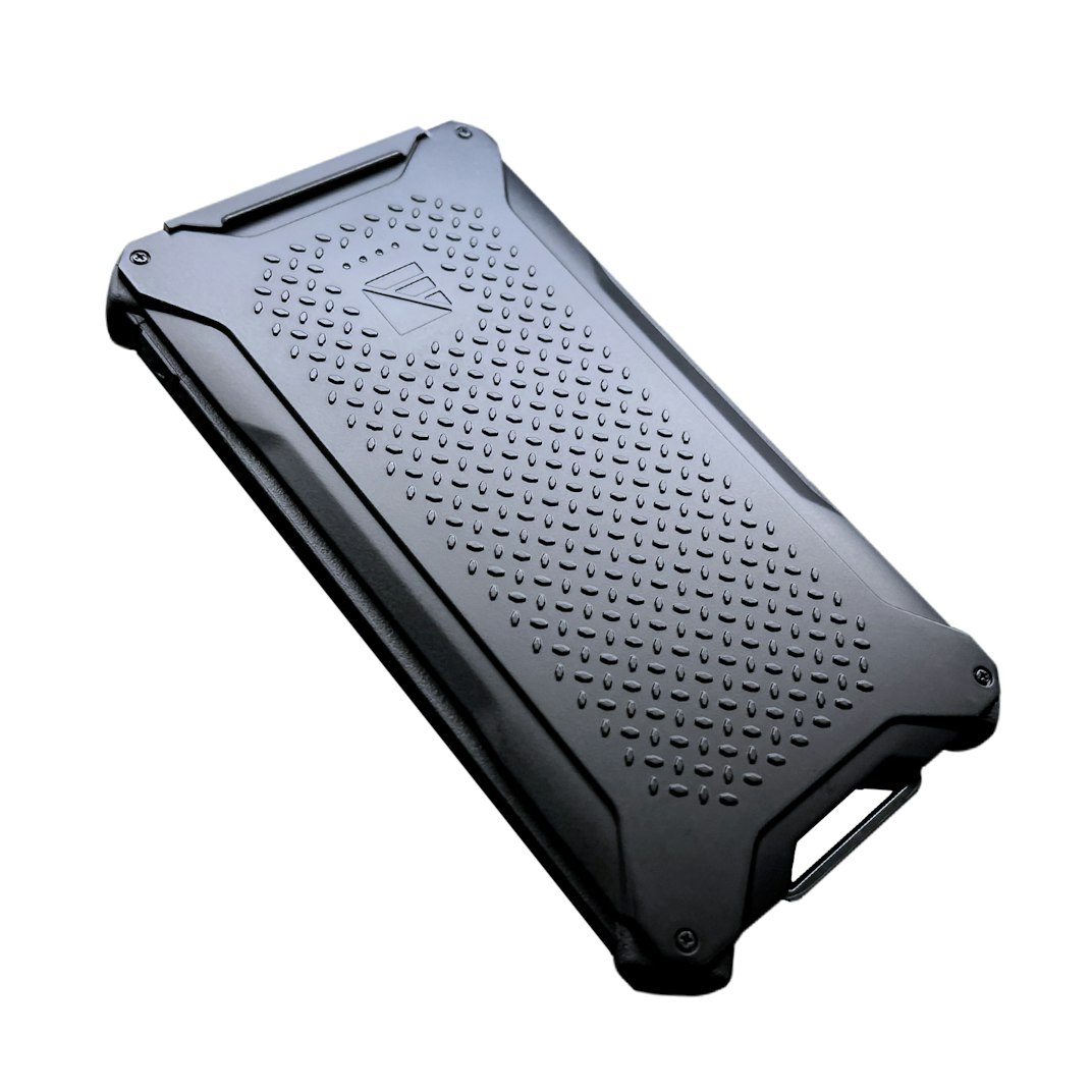 87897_Dark_Energy_Poseidon_Pro_Indestructible_Charger_Black_01