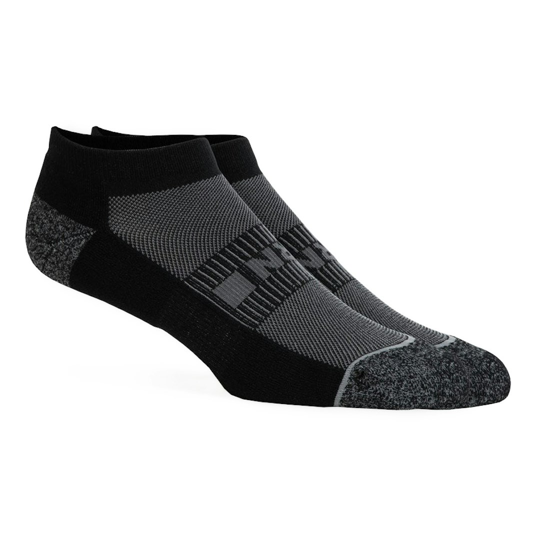 89355_WORN_Low_Show_Merino_Wool_Performance_Socks_Black_01