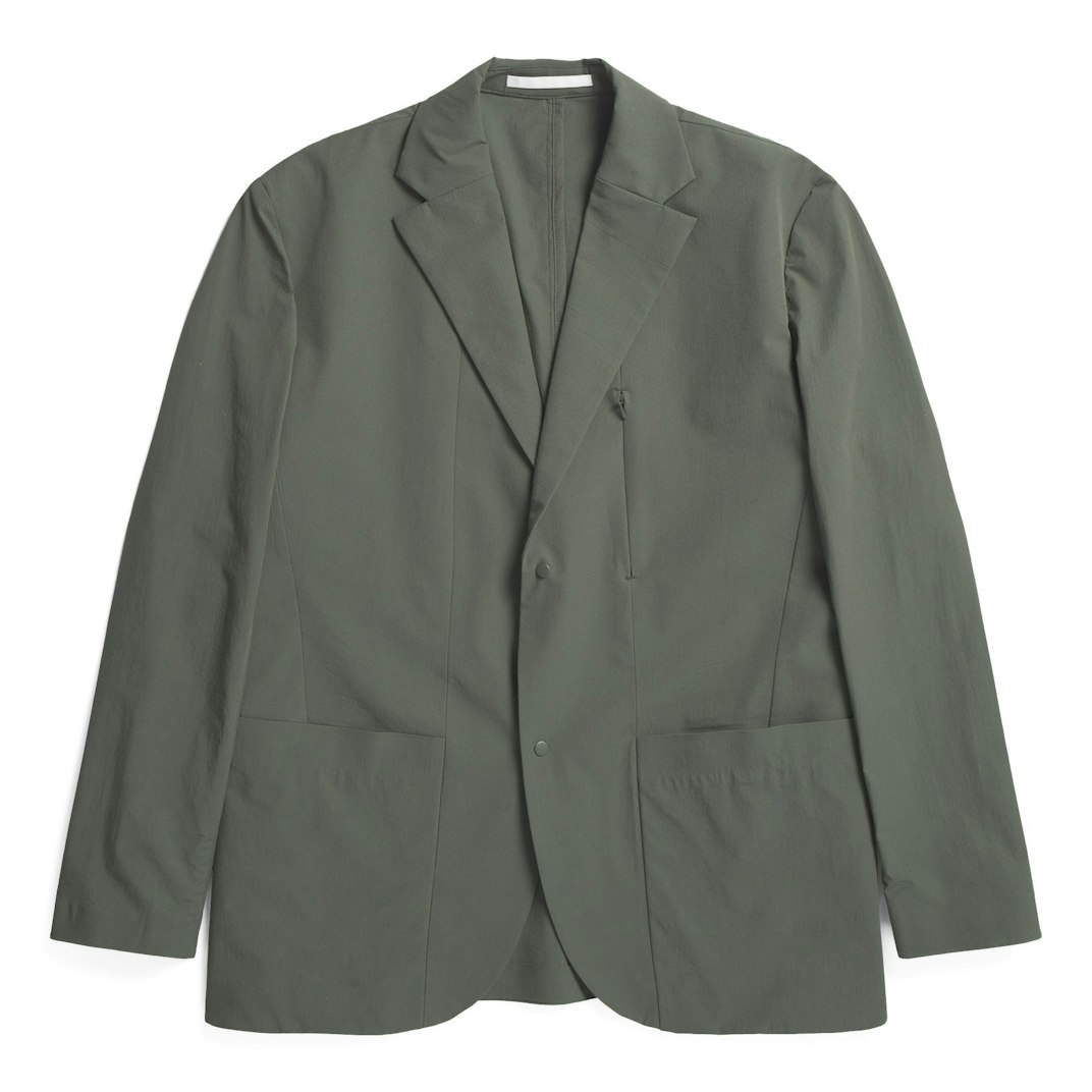 90028_Norse_Projects_Emil_Lightweight_Travel_Blazer_Olive_01_Product_on_White