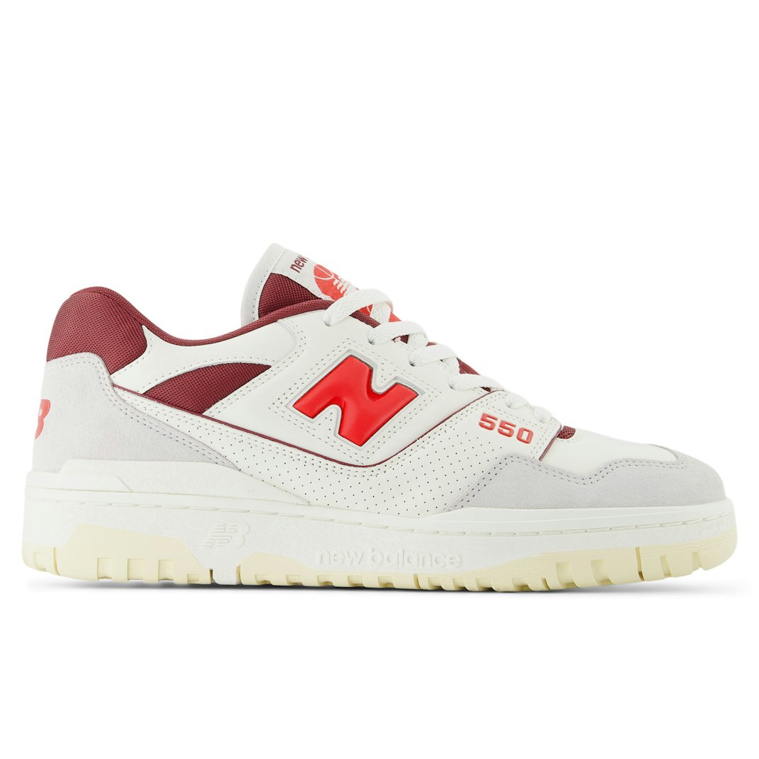 92053_New_Balance_550_Sneaker_SEA_SALTTRUE_RED_01_