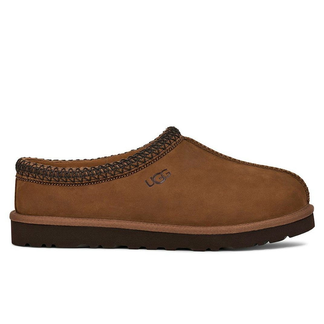 95256_UGG_Tasman_II_Nubuck_Dark_Chestnut_01_Product_on_White