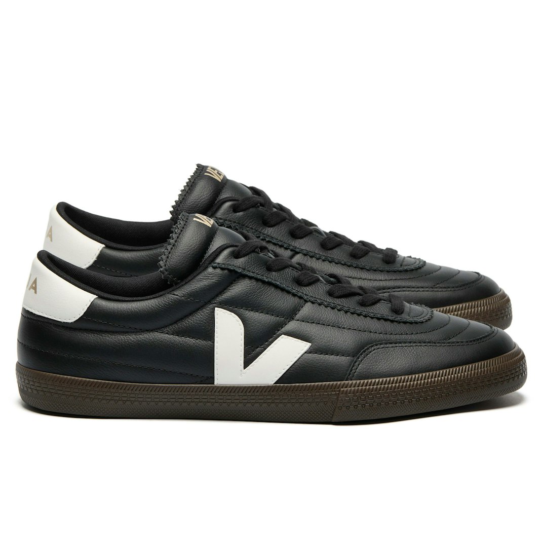 95290_Veja_Panenka_Sneaker_BlackWhite_01_Product_on_White