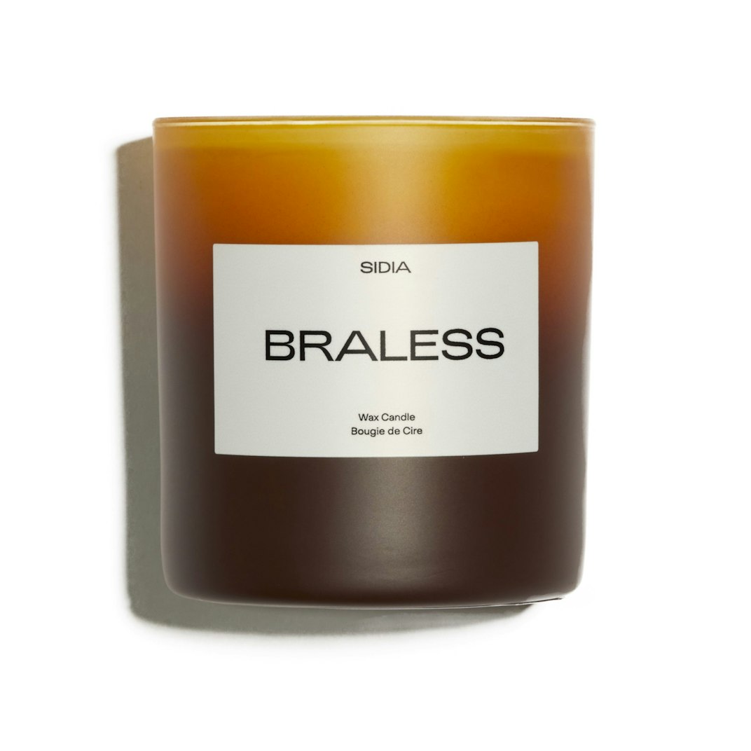 96275_Sidia_Candle_-_Braless_Bamboo__Amber__Guaiac_Wood_01_Product_on_White